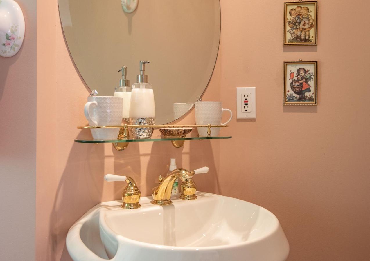 콘웰 Chez Nous B&B 외부 사진