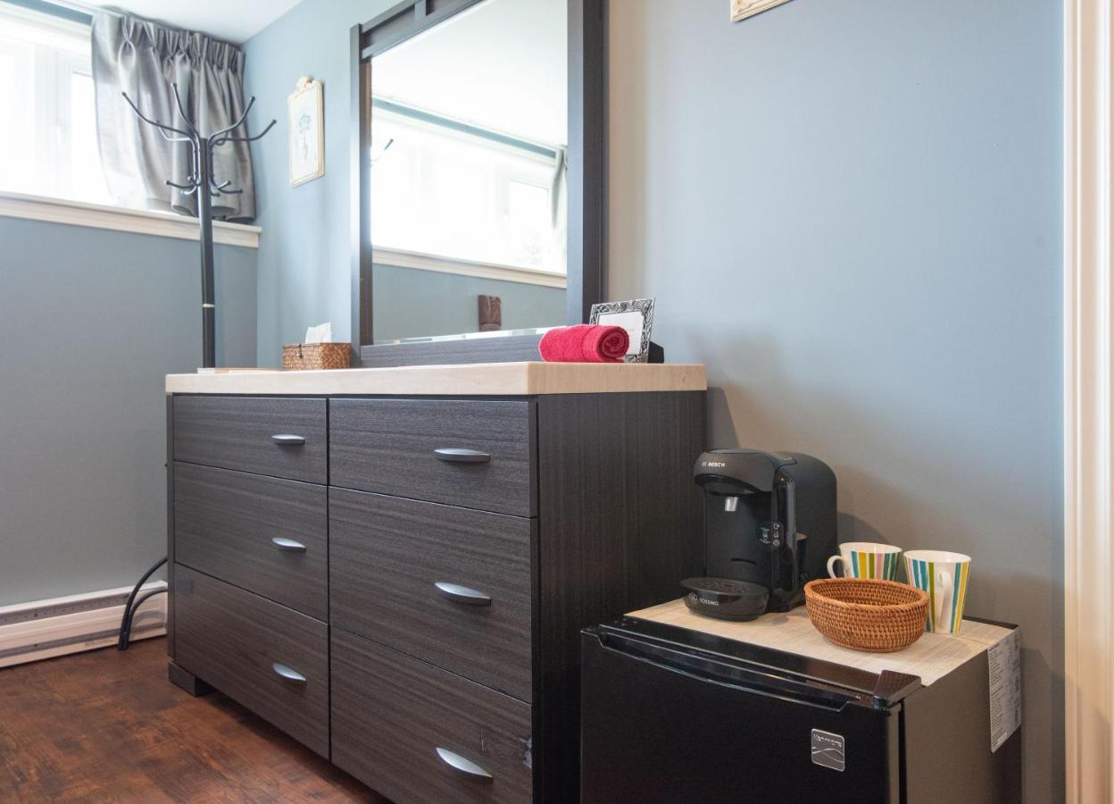 콘웰 Chez Nous B&B 외부 사진