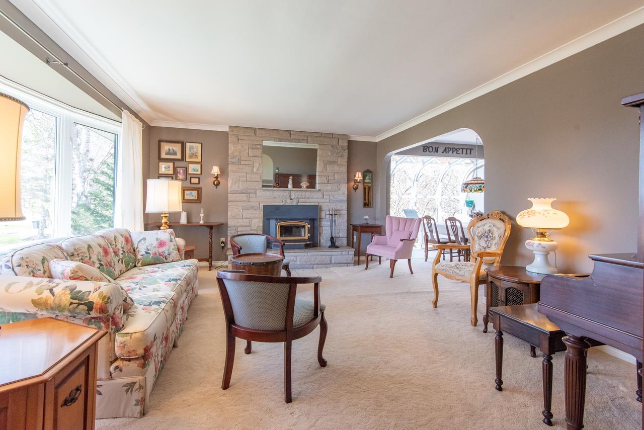 콘웰 Chez Nous B&B 외부 사진
